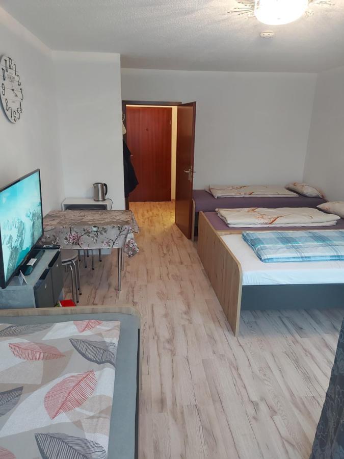 Ferienwohnung Steinhuebel Uni-Naehe Homburg  Exterior foto